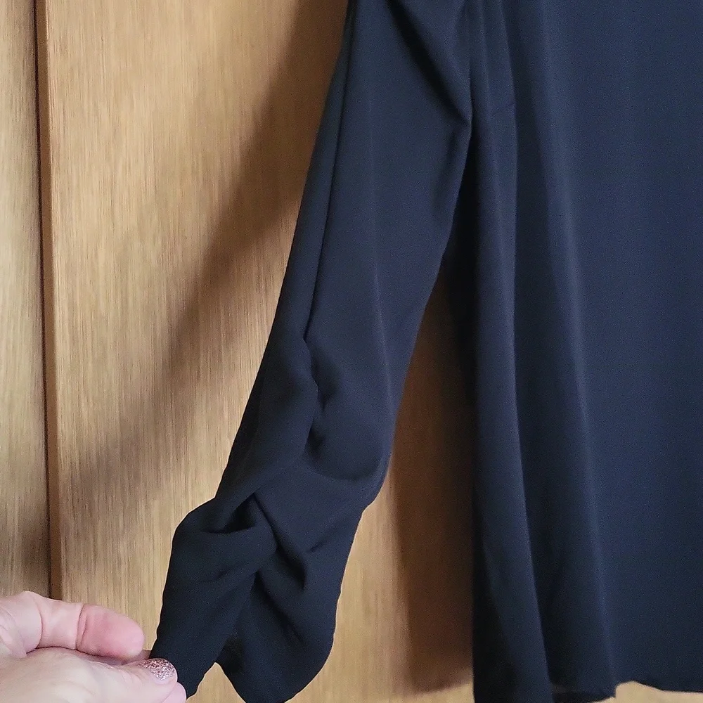 Who What Wear black chiffon style puff pleated long sleeve blouse. Med - Picture 9 of 14